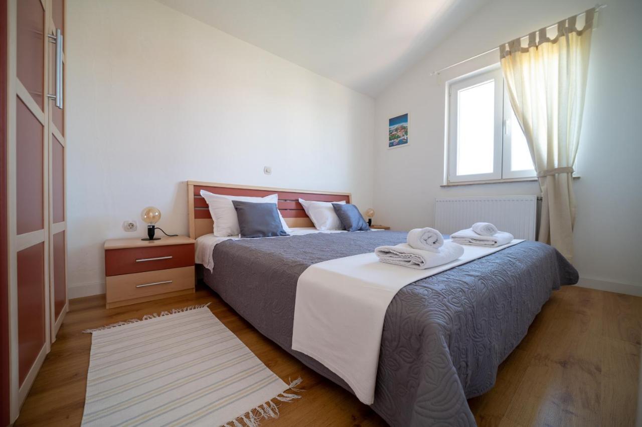 Apartments A&T Sukošan Kültér fotó