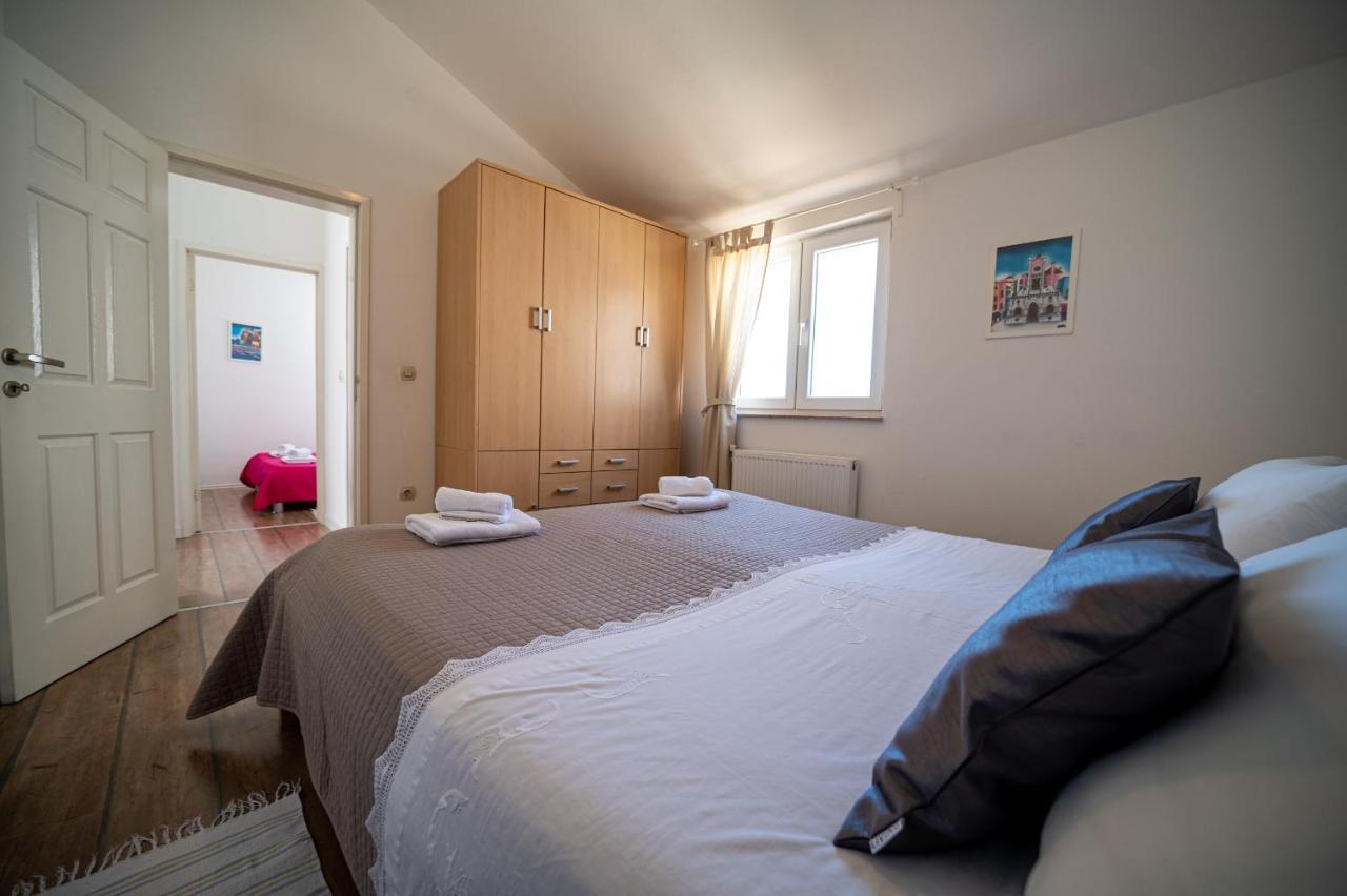 Apartments A&T Sukošan Kültér fotó